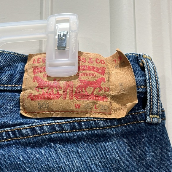 Levi’s 501 Medium Blue Denim Jeans Men’s W 36 L 30 - Picture 4 of 6